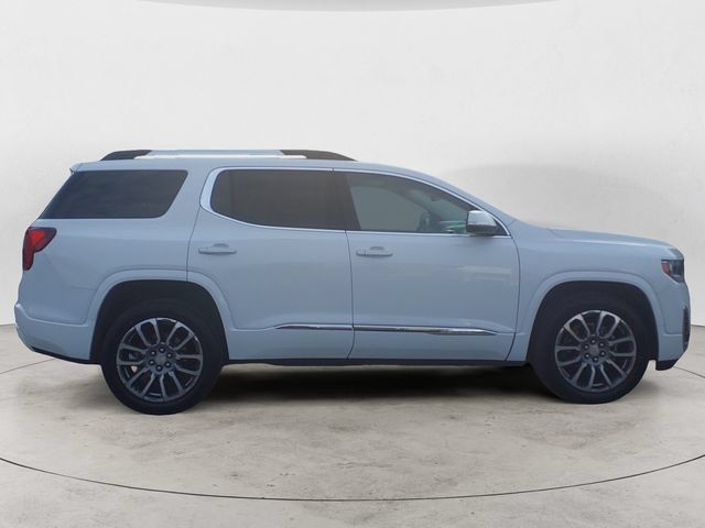 Used 2023 GMC Acadia Denali AWD/4WD image 4