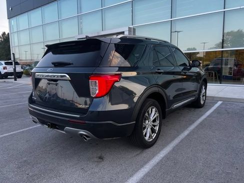 Used 2022 Ford Explorer Limited w/ Equipment Group 301A AWD/4WD image 4