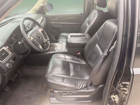 Used 2011 GMC Yukon XL Denali AWD/4WD image 27