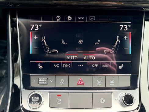 Certified 2025 Audi Q7 3.0T Premium Plus image 36