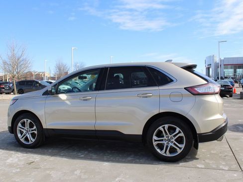 Used 2018 Ford Edge Titanium image 4