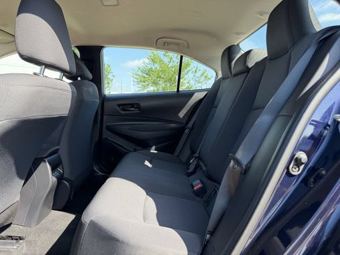 Used 2025 Toyota Corolla LE FWD image 27