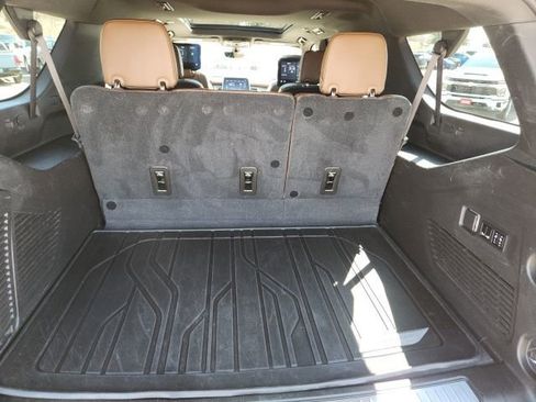 Certified 2021 Chevrolet Suburban High Country w/ Premium Package AWD/4WD image 42