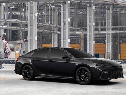 New 2026 Toyota Camry Hybrid FWD image 14