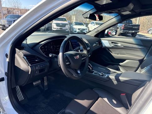 Certified 2024 Cadillac CT5 Sport image 4