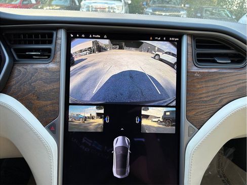 Used 2018 Tesla Model S 100D image 30