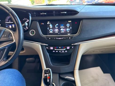 Used 2019 Cadillac XT5 Luxury AWD/4WD image 23
