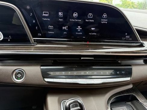 Used 2021 Cadillac Escalade ESV Sport w/ Driver Assist Tech Package AWD/4WD image 18