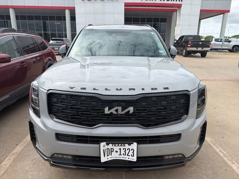 Used 2022 Kia Telluride SX w/ Nightfall Edition Package image 9