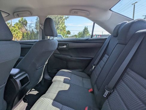 Used 2016 Toyota Camry LE FWD image 14
