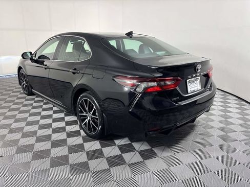 Used 2023 Toyota Camry SE w/ Cold Weather Package AWD/4WD image 6