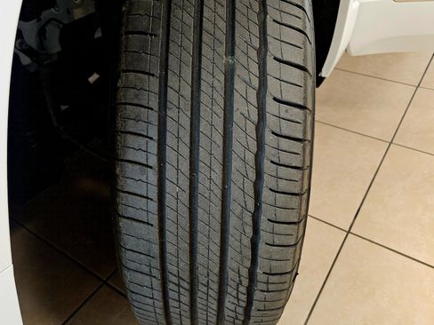 Used 2023 GMC Acadia Denali image 53