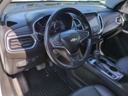 Certified 2020 Chevrolet Equinox Premier w/ Premier Redline Edition image 10