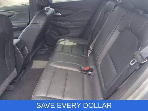 Used 2025 Buick Envista Sport Touring w/ Convenience II Package FWD image 15