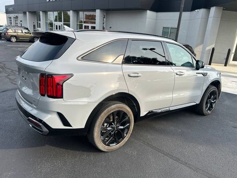 Certified 2023 Kia Sorento SX AWD/4WD image 6