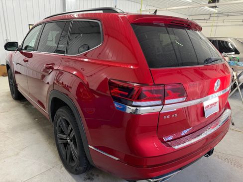 Used 2021 Volkswagen Atlas SE w/ Panoramic Sunroof Package AWD/4WD image 4
