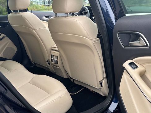 Used 2018 Mercedes-Benz GLA 250 4MATIC image 13