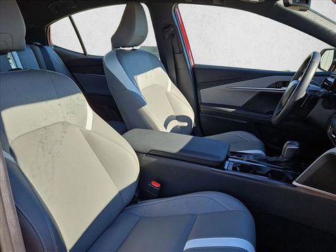 Used 2025 Toyota Camry SE image 19