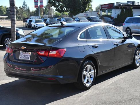 Used 2022 Chevrolet Malibu LS FWD image 8