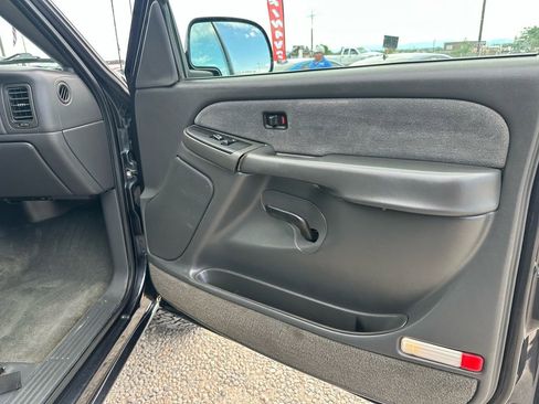 Used 2003 Chevrolet Silverado 1500 LS w/ Off-Road Package AWD/4WD image 13