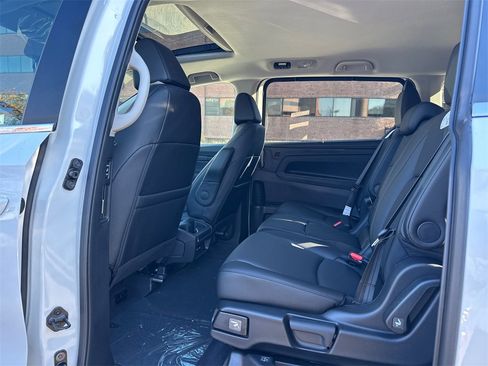 New 2026 Honda Odyssey EX-L image 17