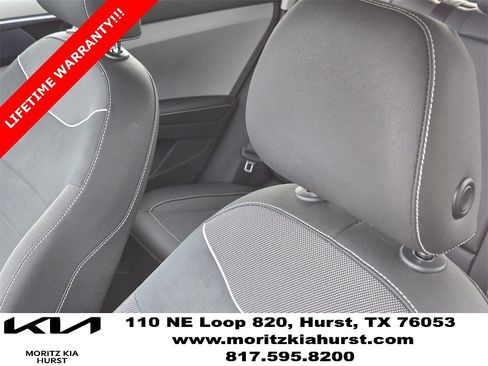 Used 2024 Volkswagen Taos SE image 20