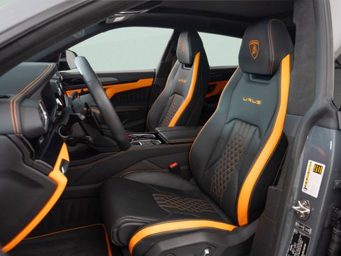 Used 2024 Lamborghini Urus S AWD/4WD image 10