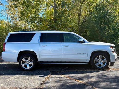 Used 2018 Chevrolet Suburban Premier image 15
