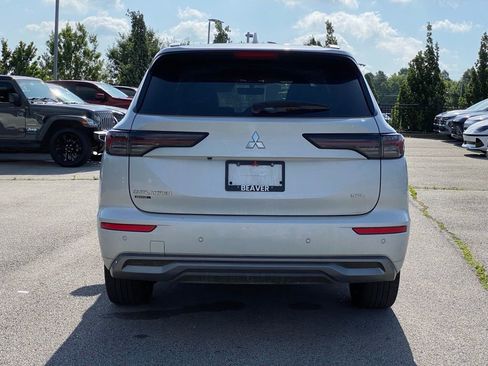 Used 2025 Mitsubishi Outlander SEL FWD image 6