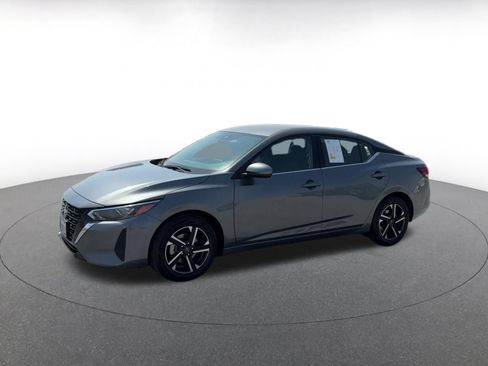 Used 2025 Nissan Sentra SV FWD image 8
