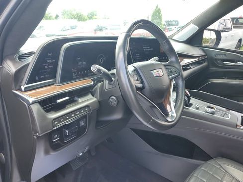 Used 2022 Cadillac Escalade Premium Luxury Platinum AWD/4WD image 21