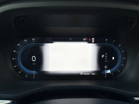 Certified 2025 Volvo XC60 B5 Plus image 21