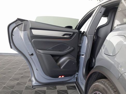 New 2025 Porsche Macan 4S Electric image 23