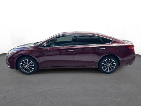 Used 2018 Toyota Avalon XLE FWD image 6