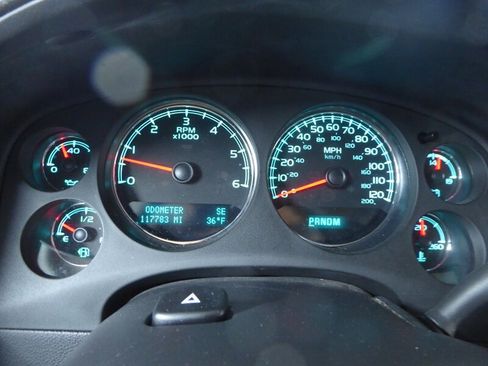 Used 2013 Chevrolet Avalanche LTZ image 10