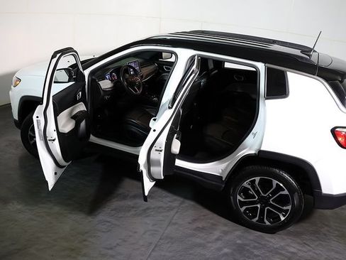 Used 2023 Jeep Compass Limited AWD/4WD image 5