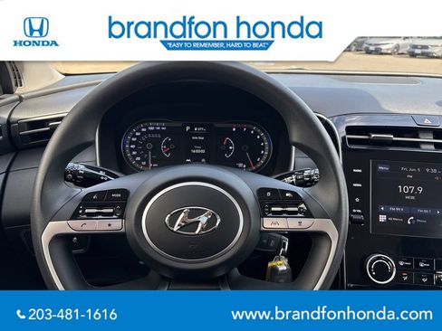 Used 2023 Hyundai Tucson SE AWD/4WD image 16