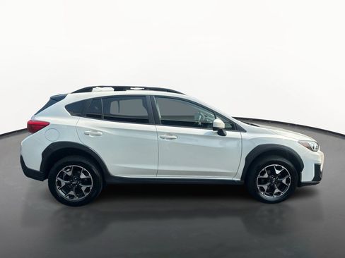 Used 2020 Subaru Crosstrek 2.0i Premium w/ Moonroof Package 1 AWD/4WD image 2