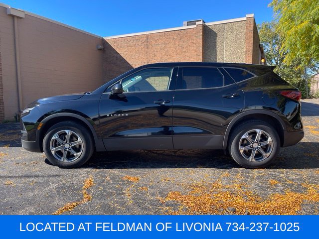 Certified 2024 Chevrolet Blazer LT w/ Driver Confidence Package AWD/4WD image 2