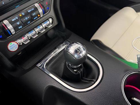 Used 2015 Ford Mustang GT Premium image 21