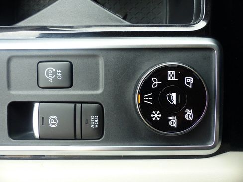 Used 2022 Nissan Pathfinder SL w/ SL Black Package AWD/4WD image 59