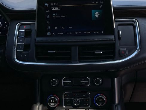 Used 2023 Chevrolet Tahoe Premier image 18