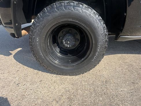 Used 2022 RAM 3500 Tradesman w/ Chrome Appearance Group image 11