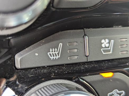 Used 2024 RAM 1500 Laramie image 22