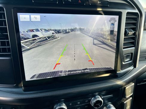 Used 2023 Ford F150 Platinum image 17