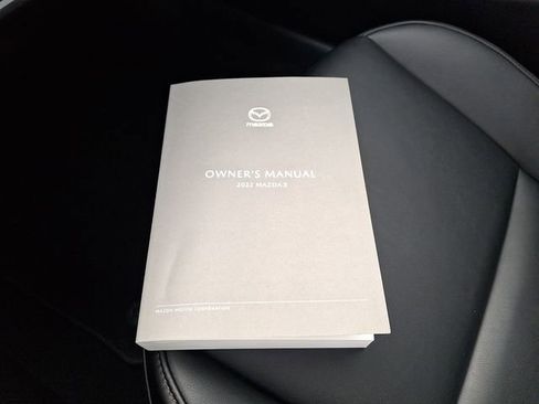 Used 2022 MAZDA MAZDA3 s image 25