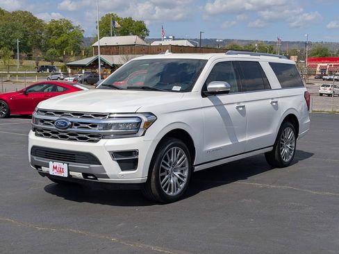 Used 2022 Ford Expedition Max Platinum AWD/4WD image 3