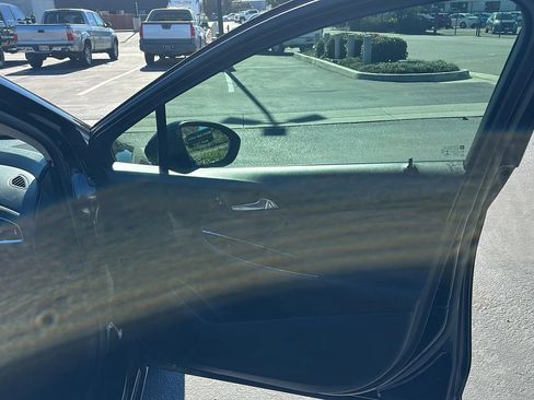 Used 2017 Chevrolet Cruze LS image 12