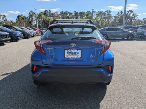 Used 2021 Toyota C-HR Limited image 5