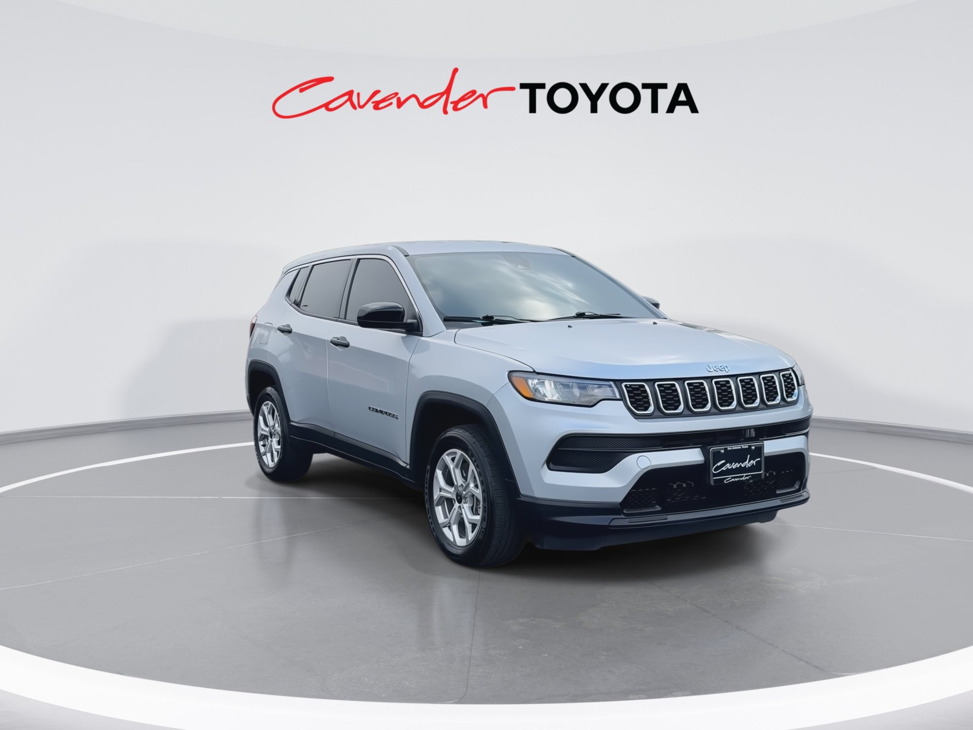Used 2025 Jeep Compass Sport AWD/4WD image 2